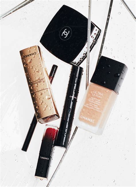 CHANEL Beauty Emergency Kits – Rain Kit 